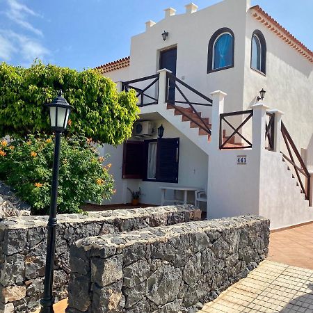 Juangy'S Apartments In Las Adelfas Golf Del Sur 圣米格尔德阿沃纳 外观 照片