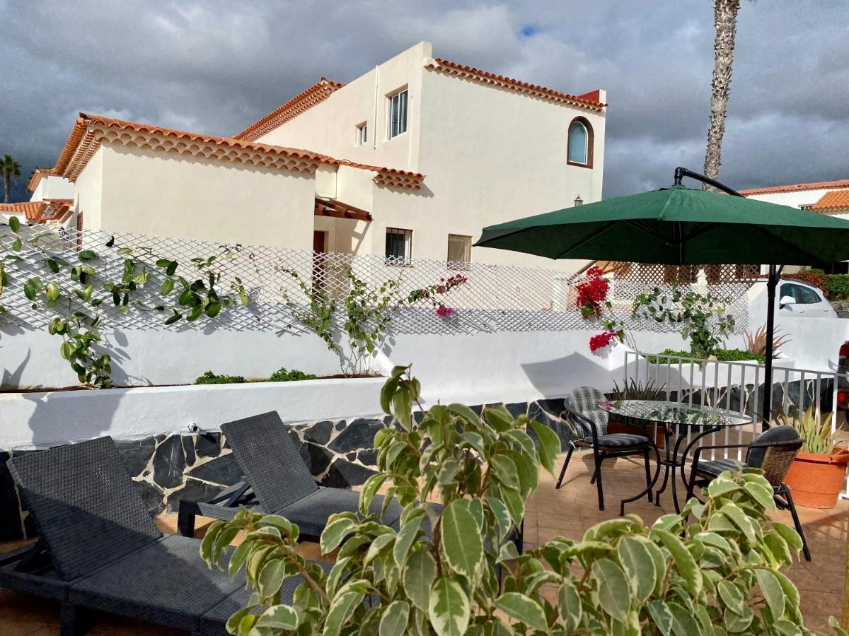 Juangy'S Apartments In Las Adelfas Golf Del Sur 圣米格尔德阿沃纳 外观 照片